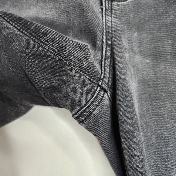 American Eagle Outfitters Vintage Black Wash Mom High Rise Jeans Size 6R - Picture 4 of 13